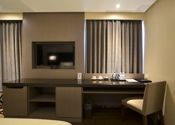 Pearl Garden Hotel 3*