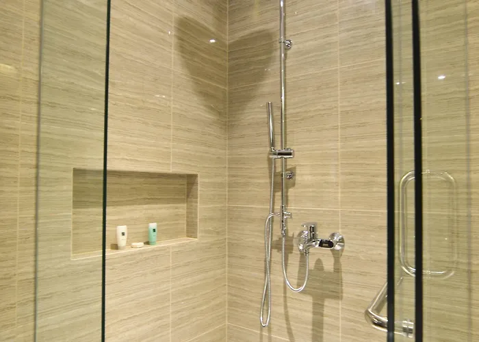 Pearl Garden Hotel 3*