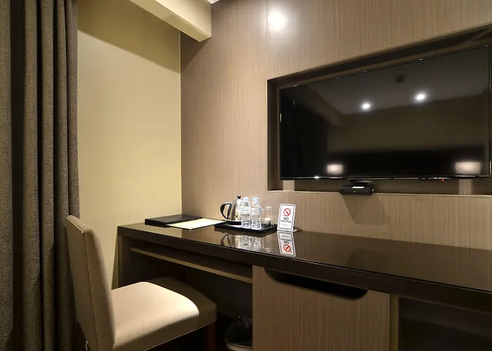 Pearl Garden Hotel 3*