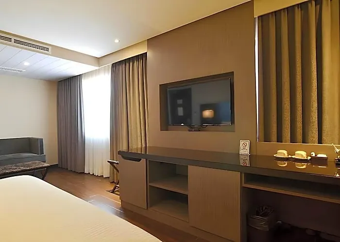 Hotel Pearl Garden 3*