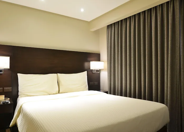 Hotel Pearl Garden 3*