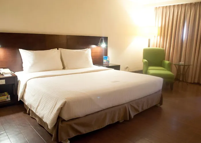 Pearl Garden 3* Manila
